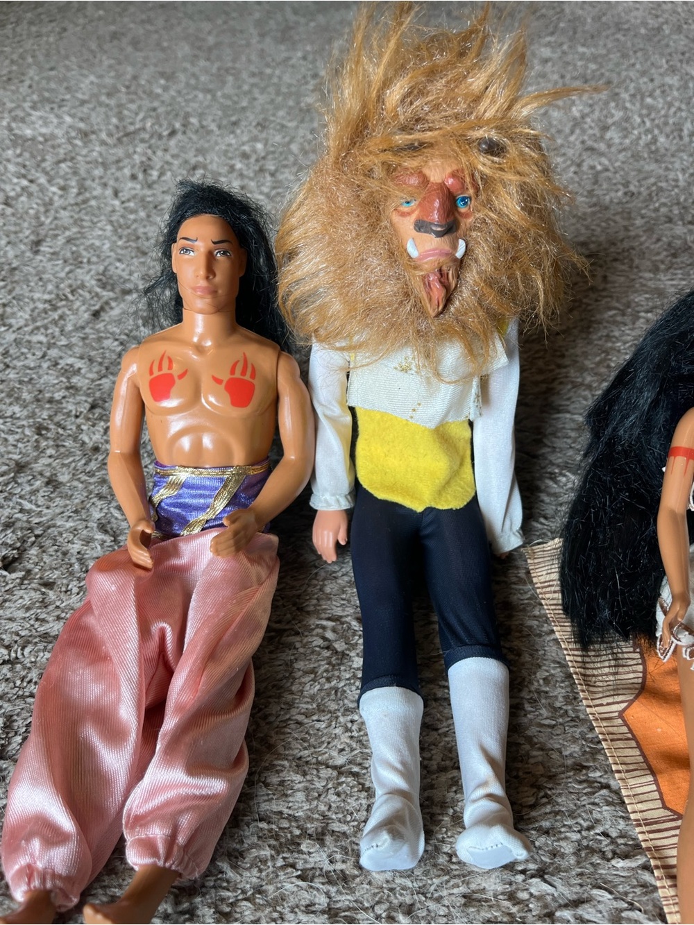 Vintage set of Disney Barbie’s -8 - Picture 2 of 5